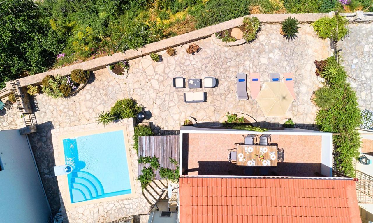 Du Lac Villas Kournás Esterno foto